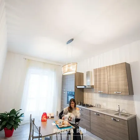Pantarei Oda ve Kahvaltı 3*